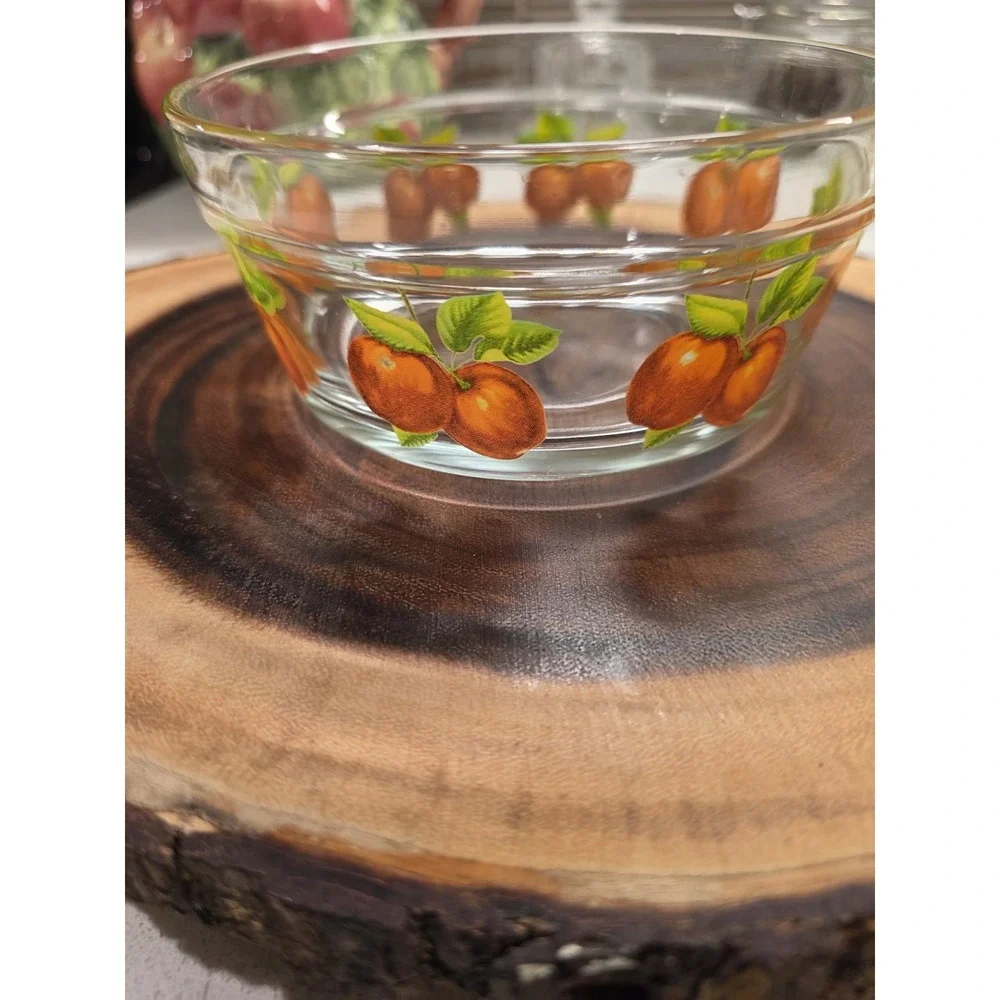 Vintage  Glass Nesting Bowls Set Of 4 Apple Design